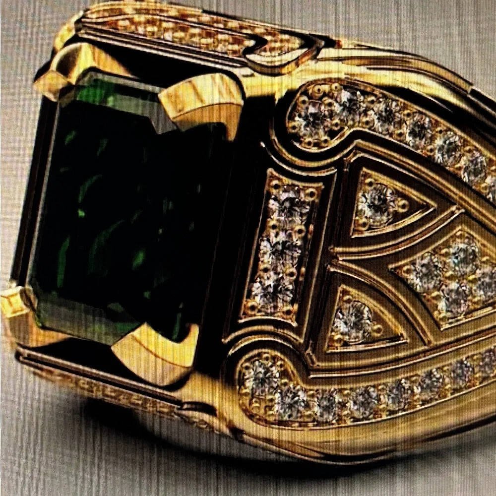 MENS GOLD PLATED GREEN STONE RING - Picture 5 of 13